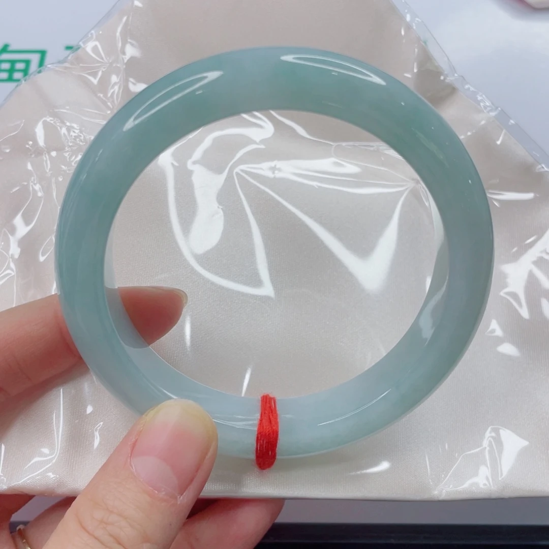 未镶嵌手镯翡翠手镯