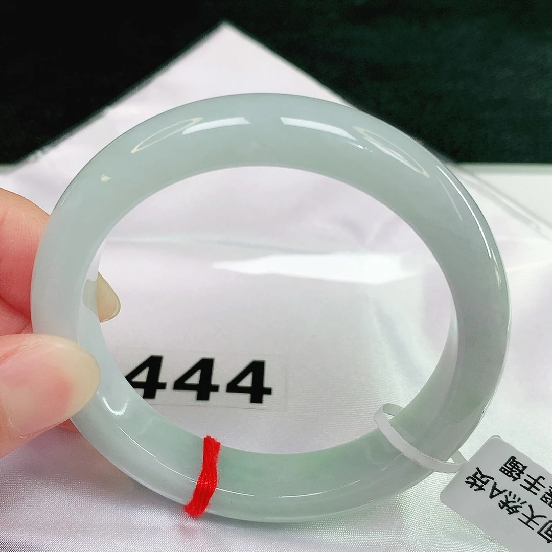 翡翠手镯未镶嵌70号