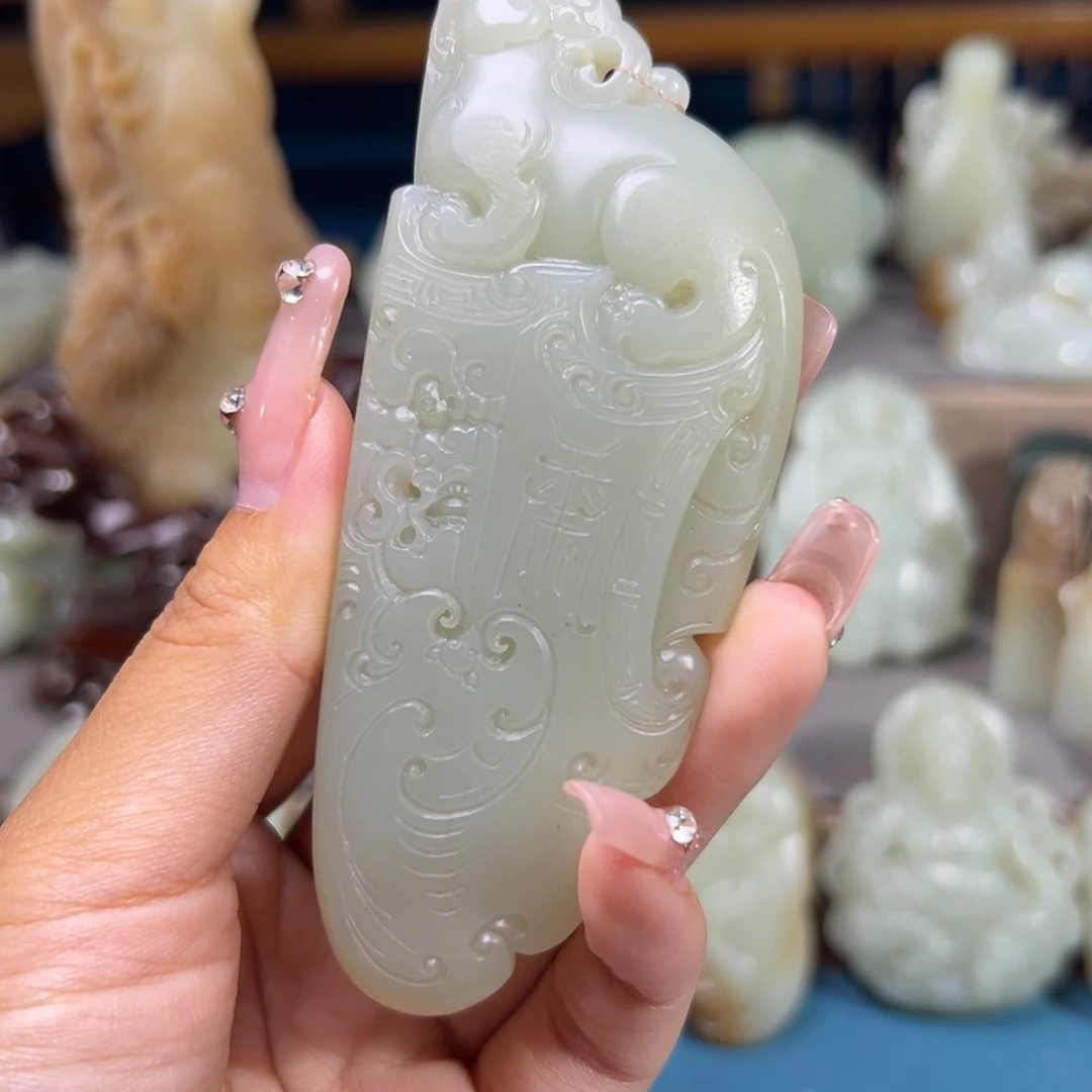 和田玉（糖玉）未镶嵌颈饰