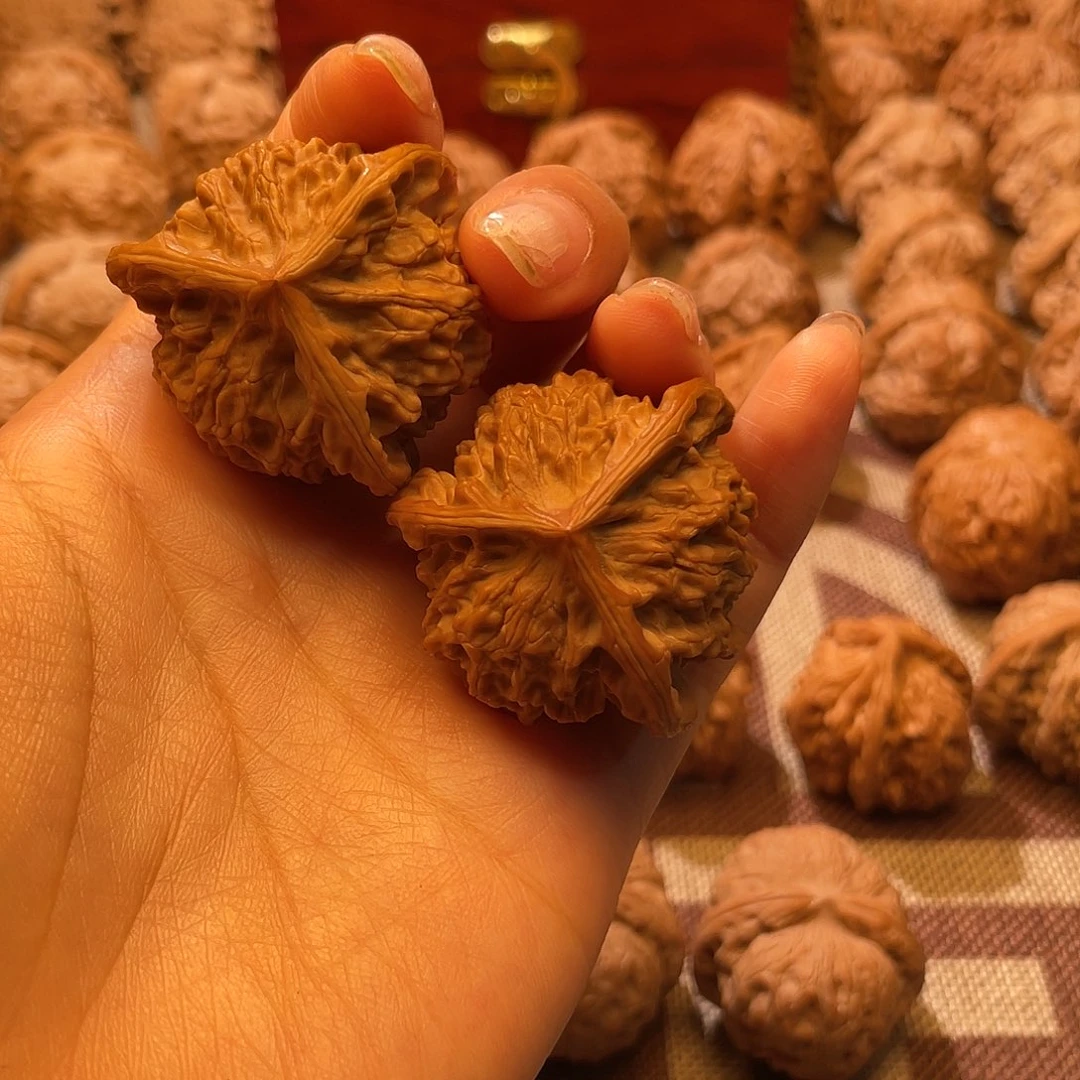 文玩核桃把件盘山