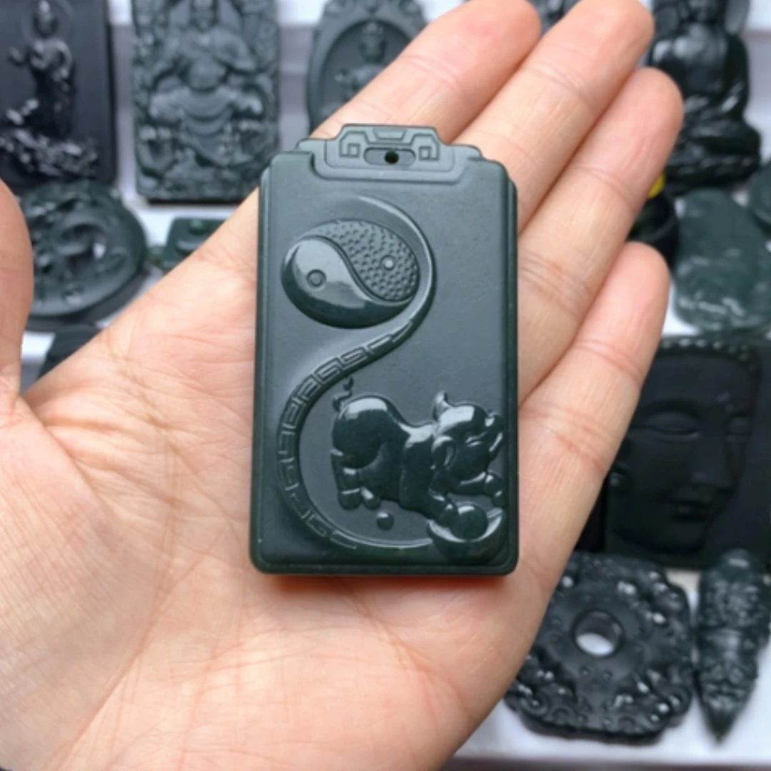 【闪购商品】和田玉颈饰未镶嵌双面雕刻