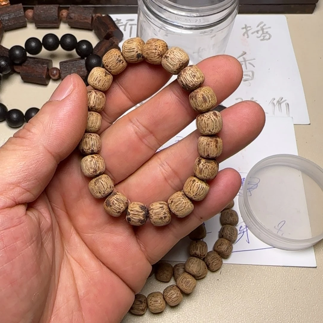 降真香其他降真香绿油0.9*1.0手串