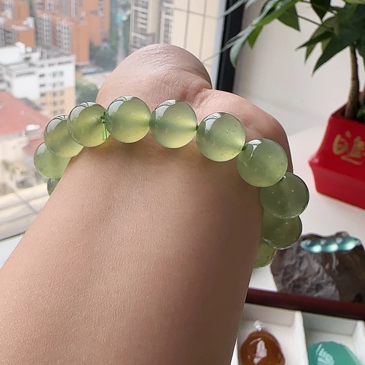 岫玉未镶嵌颈饰岫玉