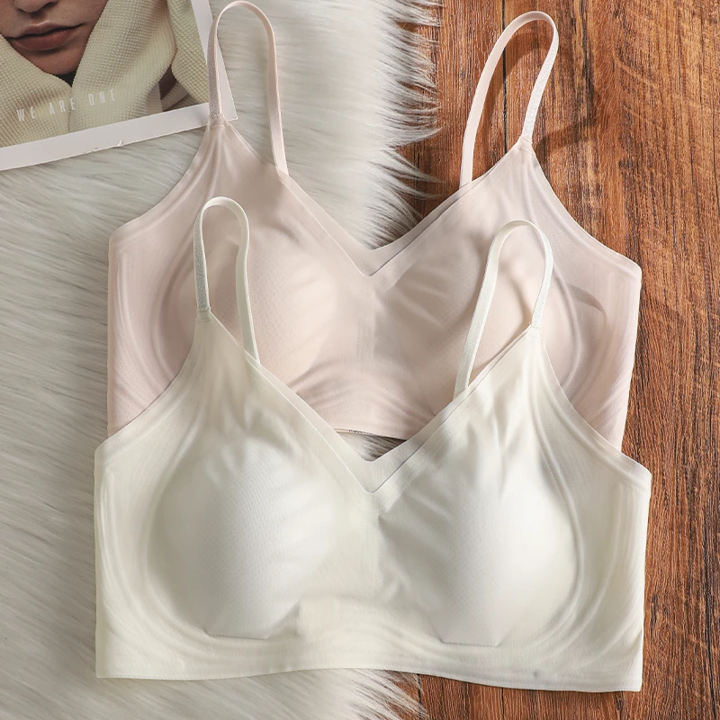 裸感冰丝薄款兔耳朵内衣女无痕大胸显小防下垂收副乳无钢圈文胸罩