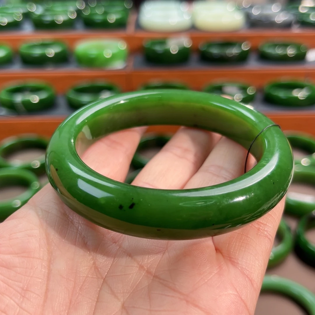 未镶嵌手镯和田玉（碧玉）