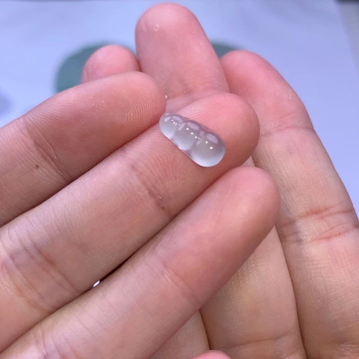 翡翠未镶嵌颈饰福豆
