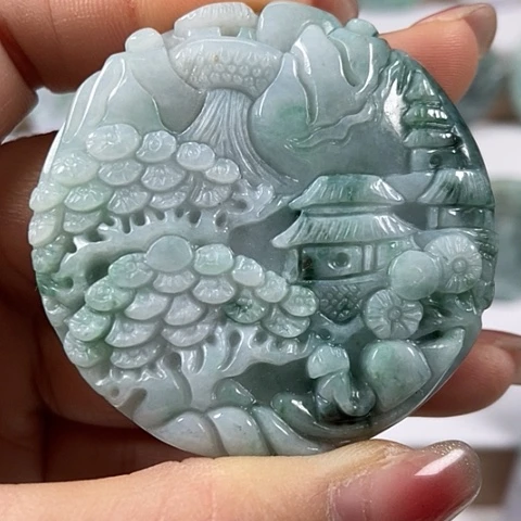 翡翠颈饰未镶嵌山水牌福利两面工