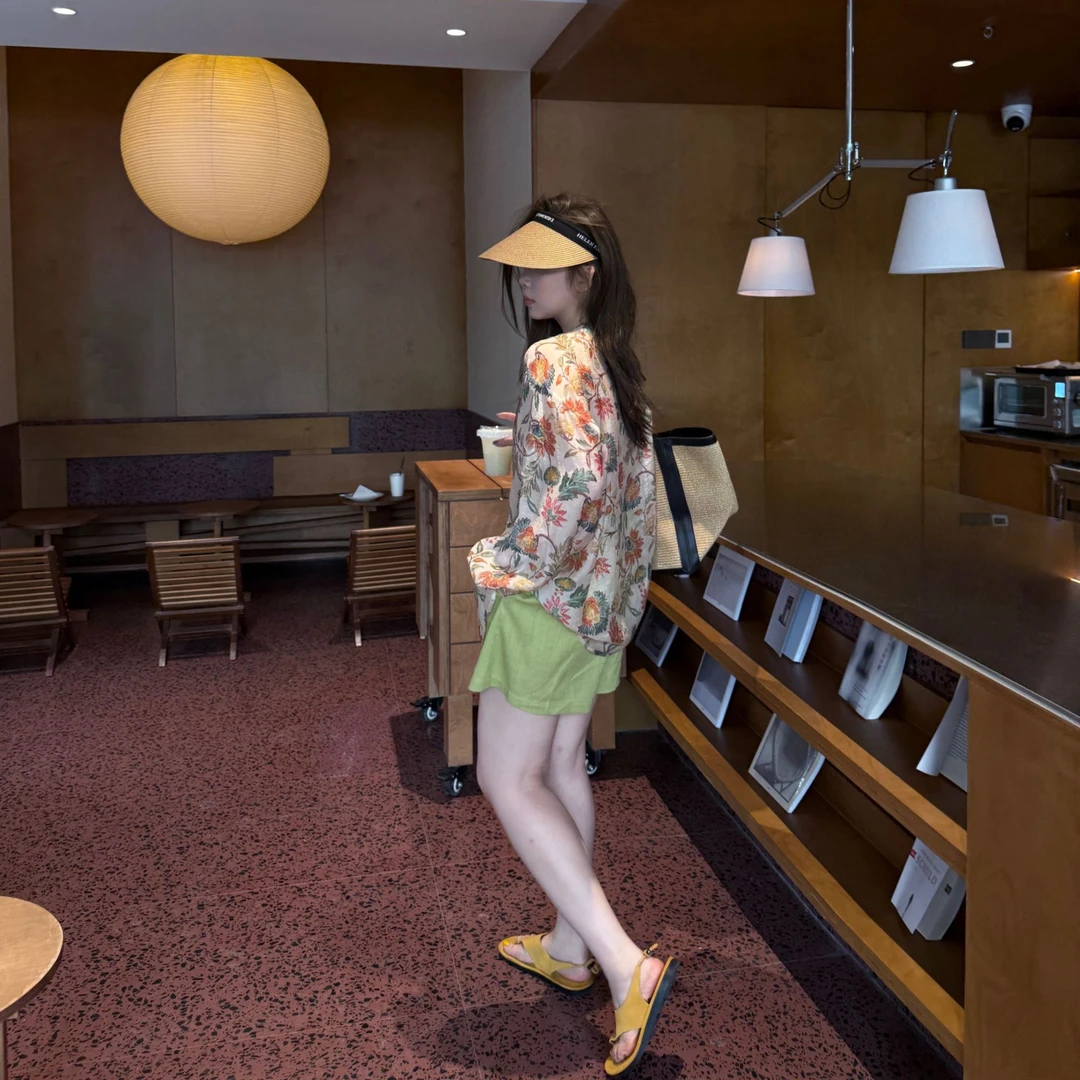 晶咕软软【港味女郎】时尚休闲百搭设计感复古港风碎花衬衫+短裤