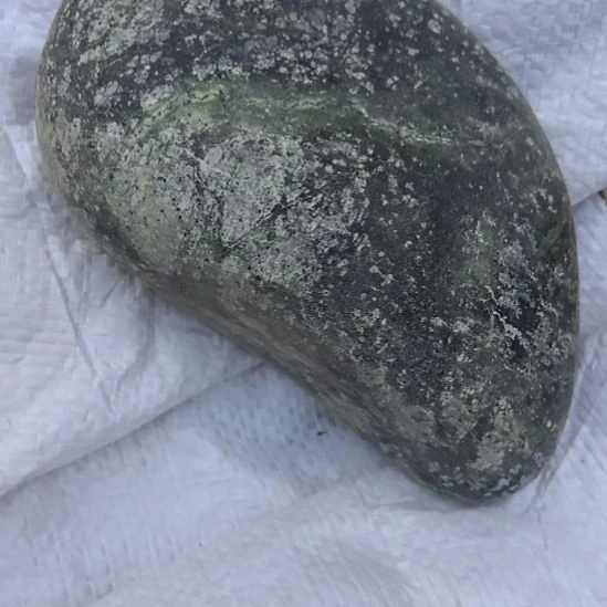 铭***卖有机玻璃藏玉药王石原石一个