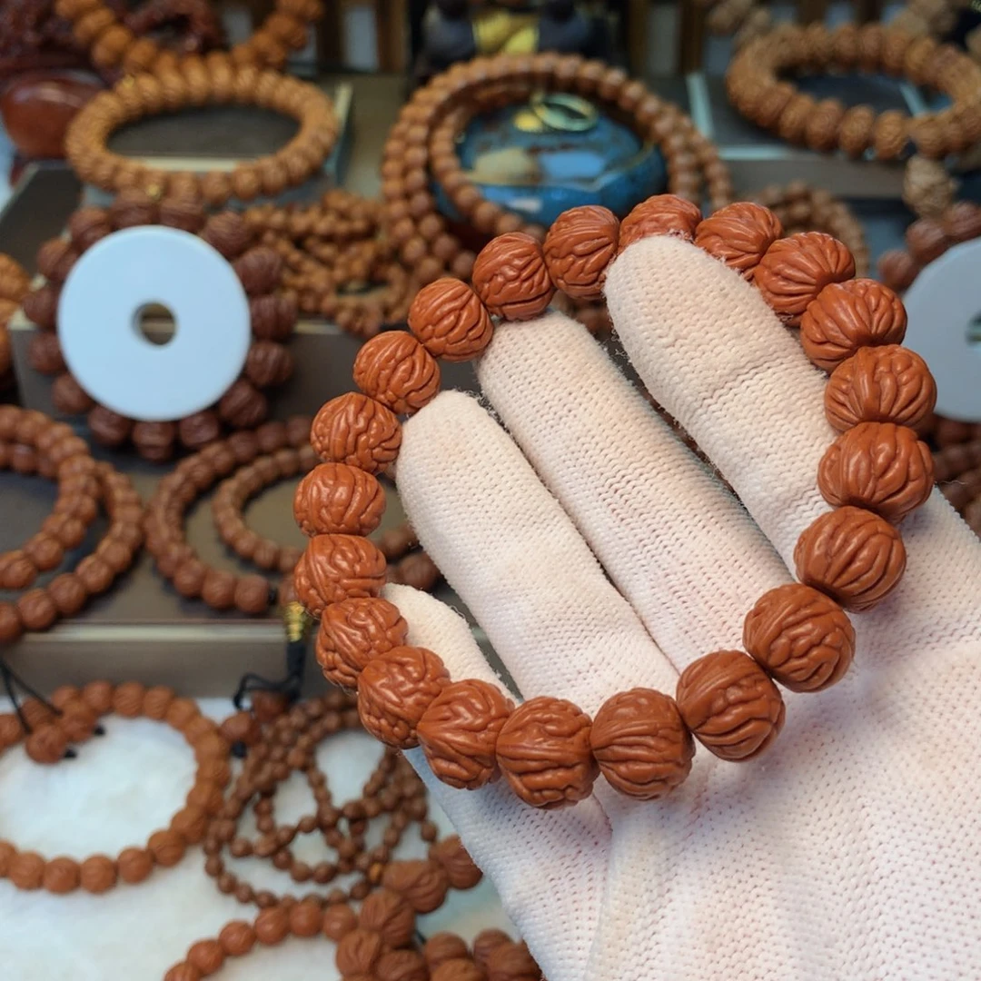 王***发手串桃核秦岭龙纹