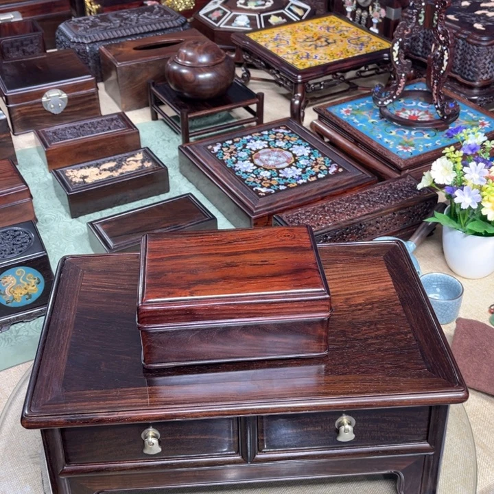 紫檀木类成套家具