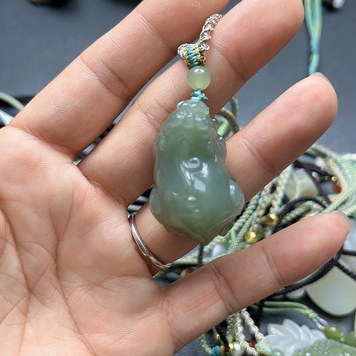 【闪购商品】颈饰未镶嵌和田玉