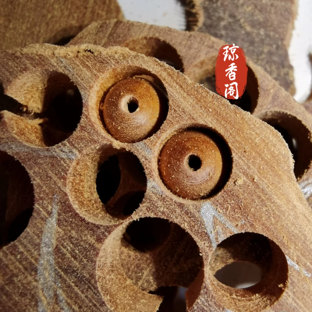 正区老山檀香原木料黑肉边角料车珠碎料熏香打粉制香香味醇正浓郁