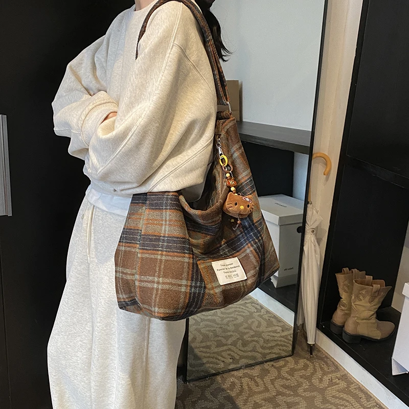 大包2025新款时尚格子布包百搭大容量单肩包通勤包简约休闲女包包