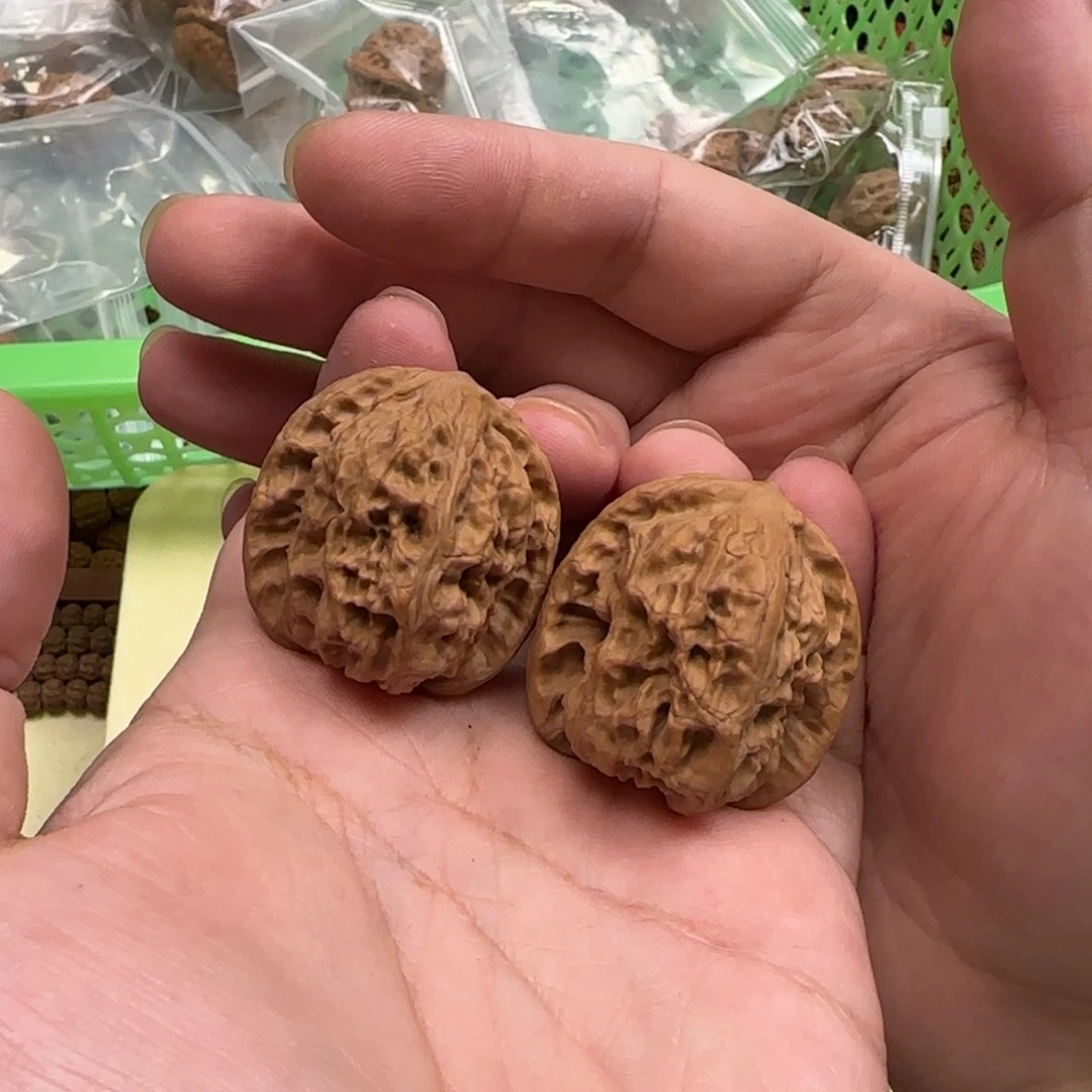 文玩核桃把件M****n37全品野狼