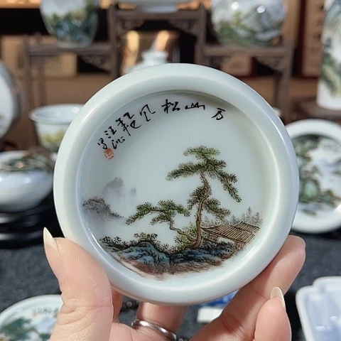 陶汪派山水汪沁粉彩特价