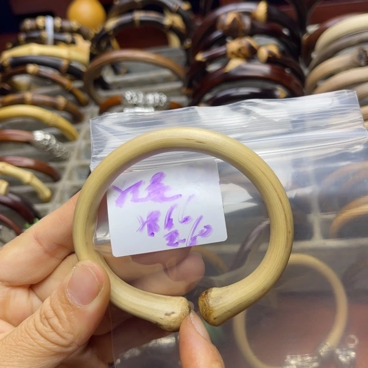 鸡翅木狂***?我们在这里