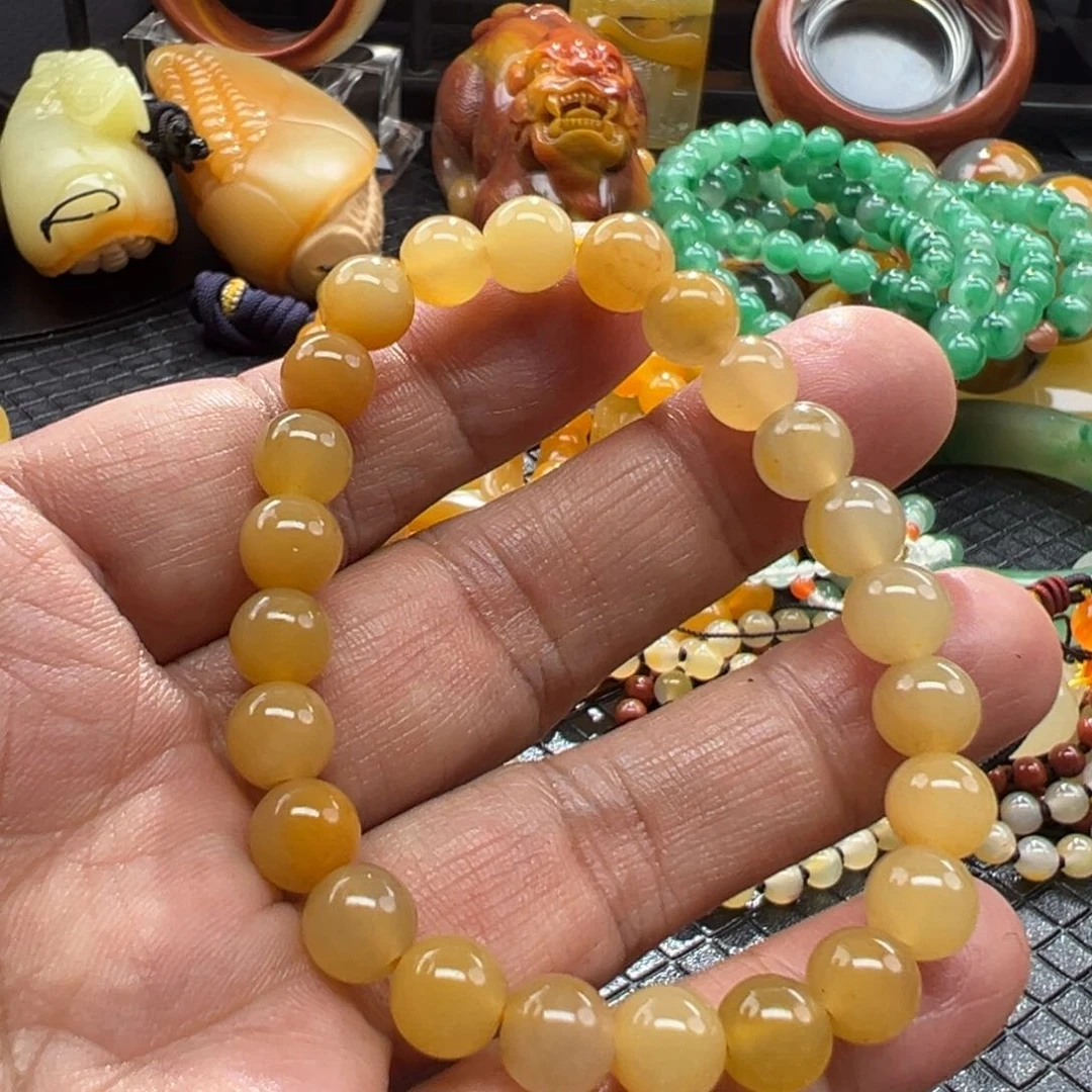 石英质玉未镶嵌颈饰