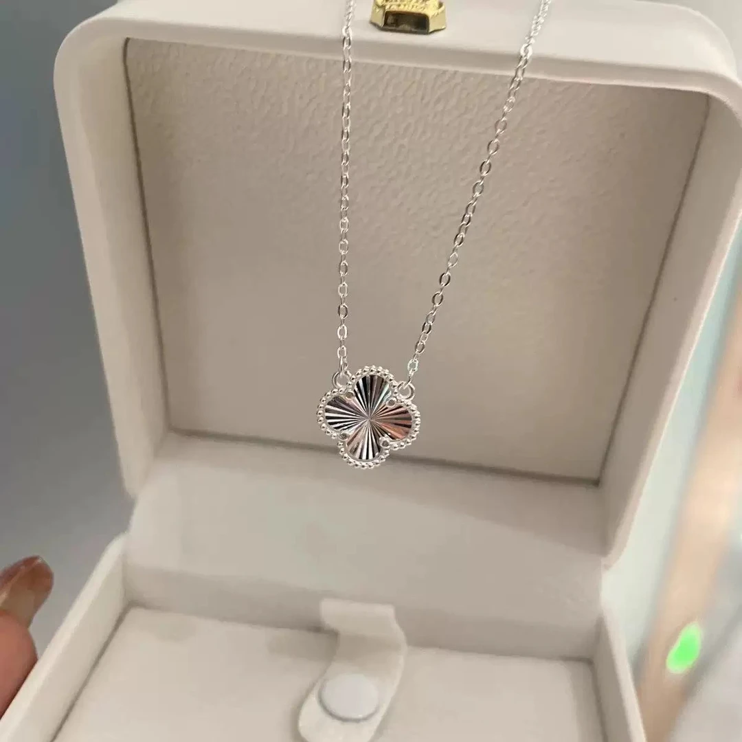 足银银制品 B56四页草五花项链