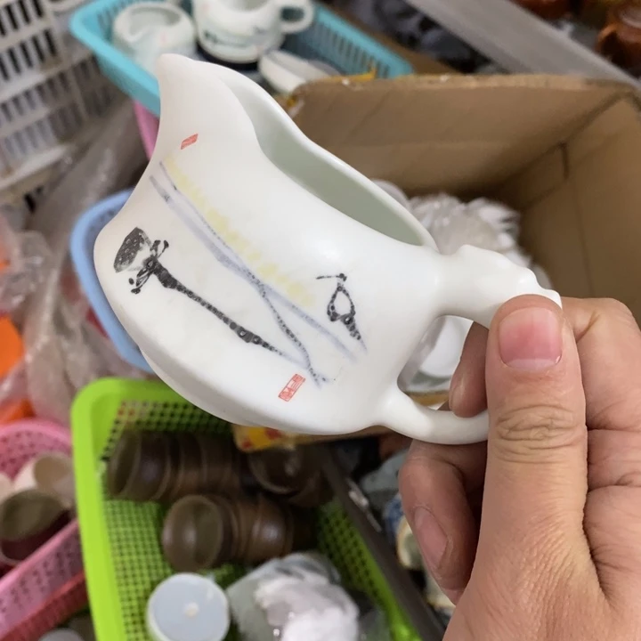 陶瓷艺术品及艺术壶