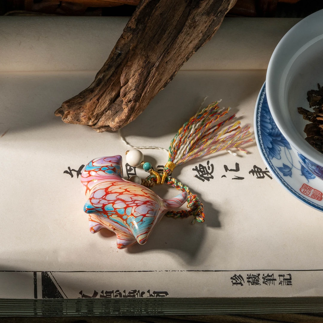 【世间臻宝】檀木大漆小猫挂件手把件/Q1800/多样性发一件