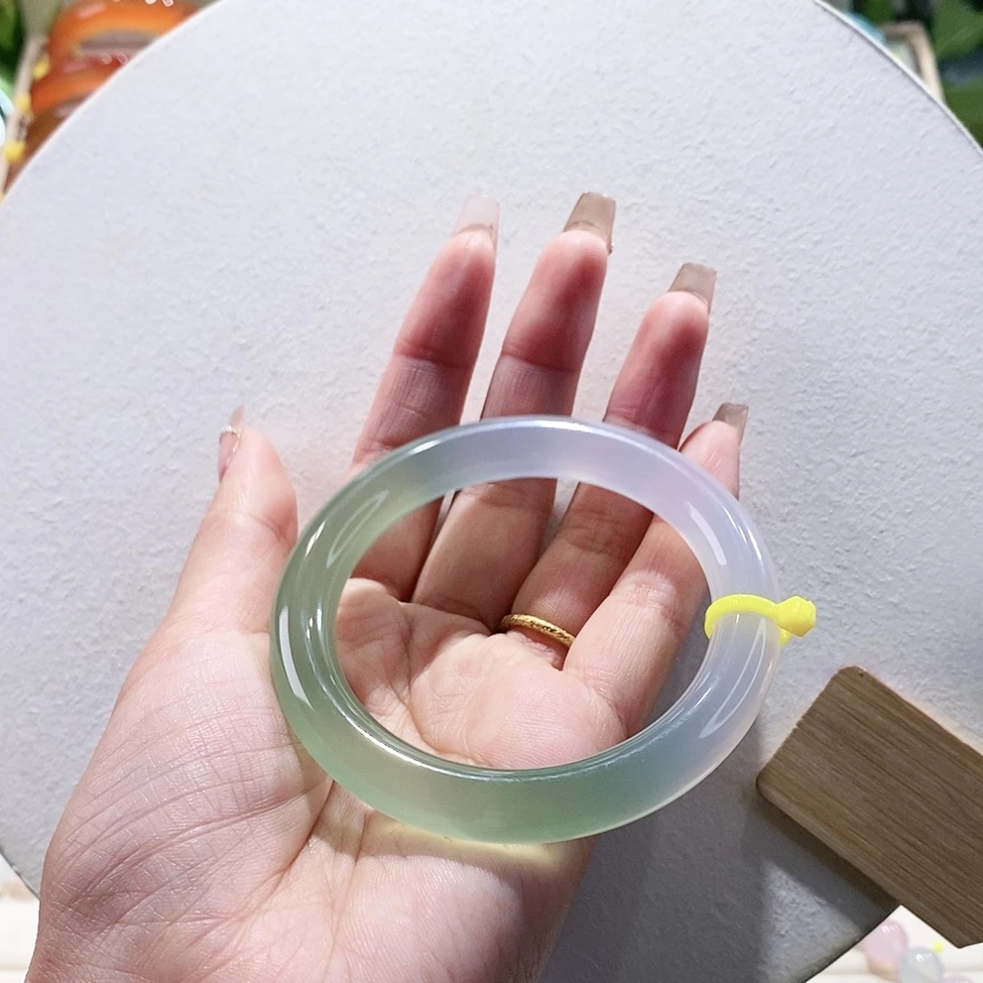 手镯玛瑙/玉髓未镶嵌56.9