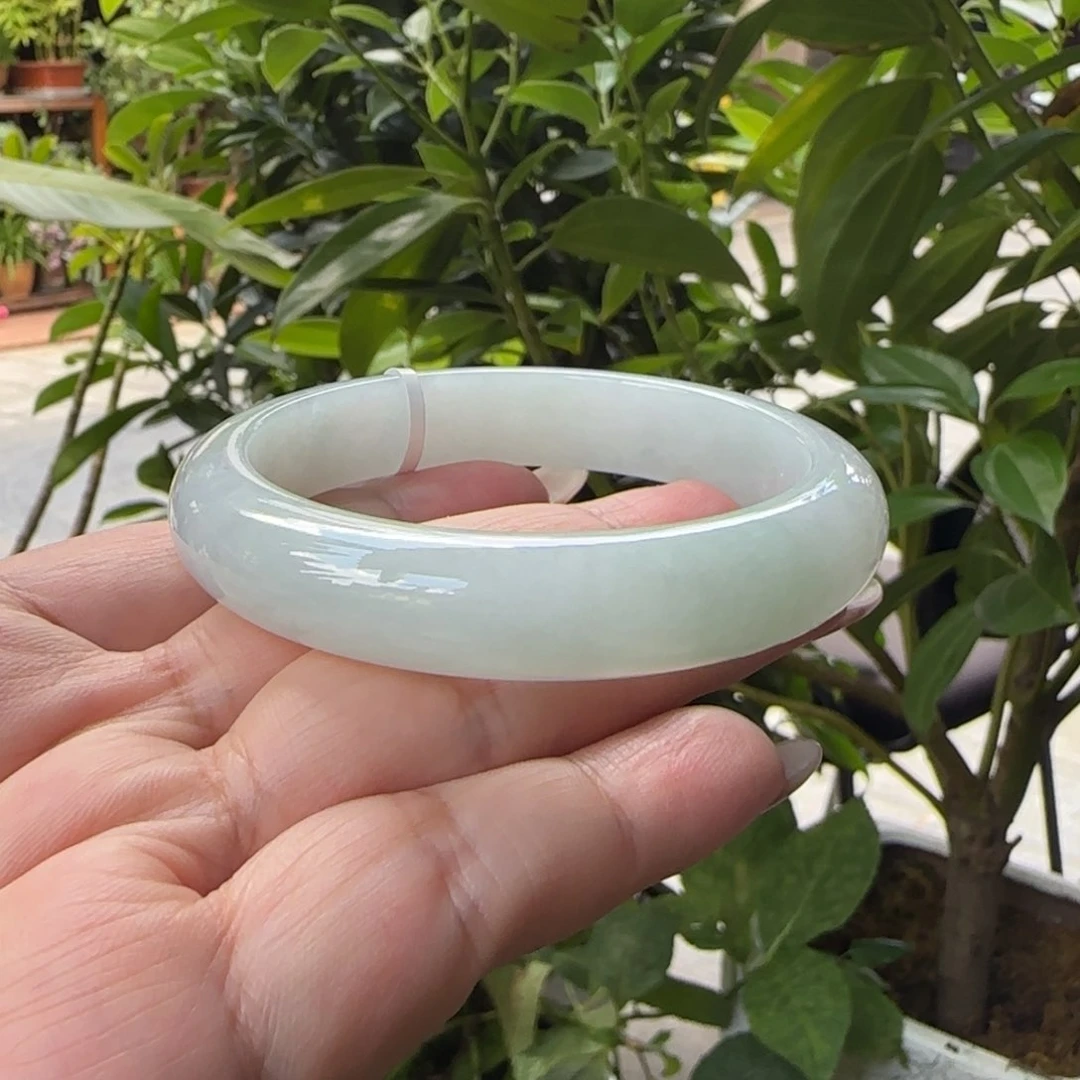 翡翠手镯未镶嵌56正圈