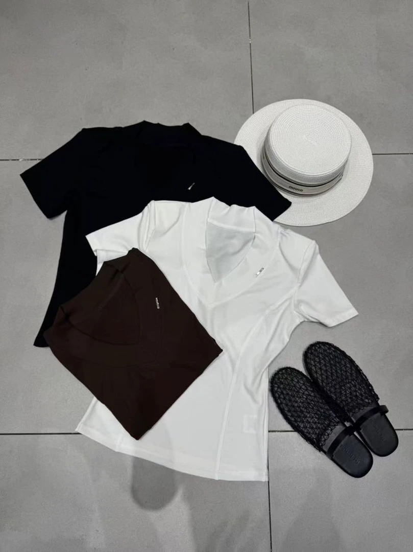 【济州岛】小众设计V领带垫肩金属扣短袖T6060