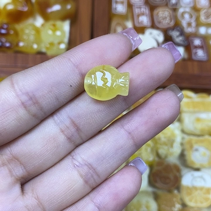 橄榄核吊坠小猫14