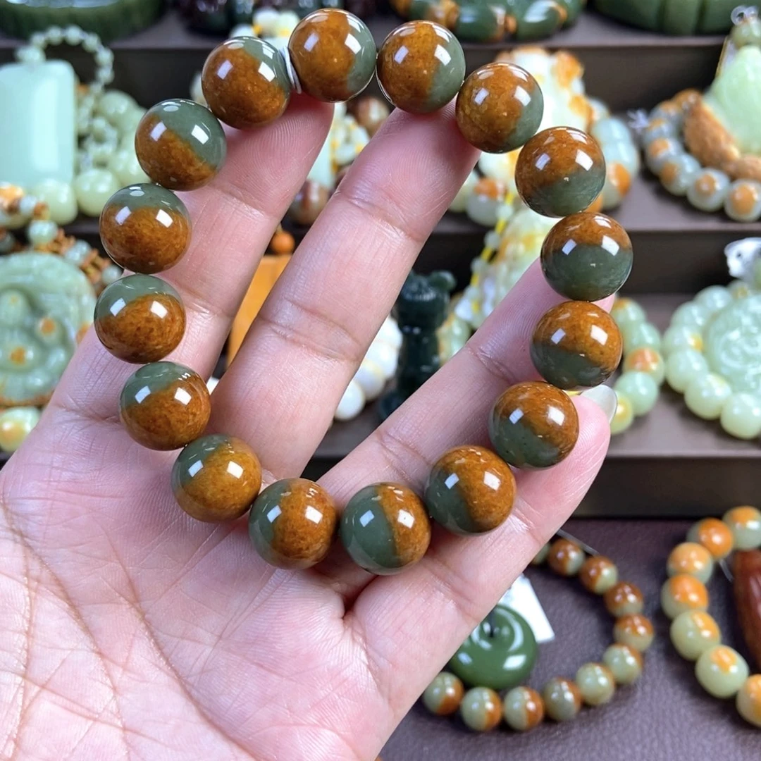 小***雨透闪石质玉未镶嵌手串