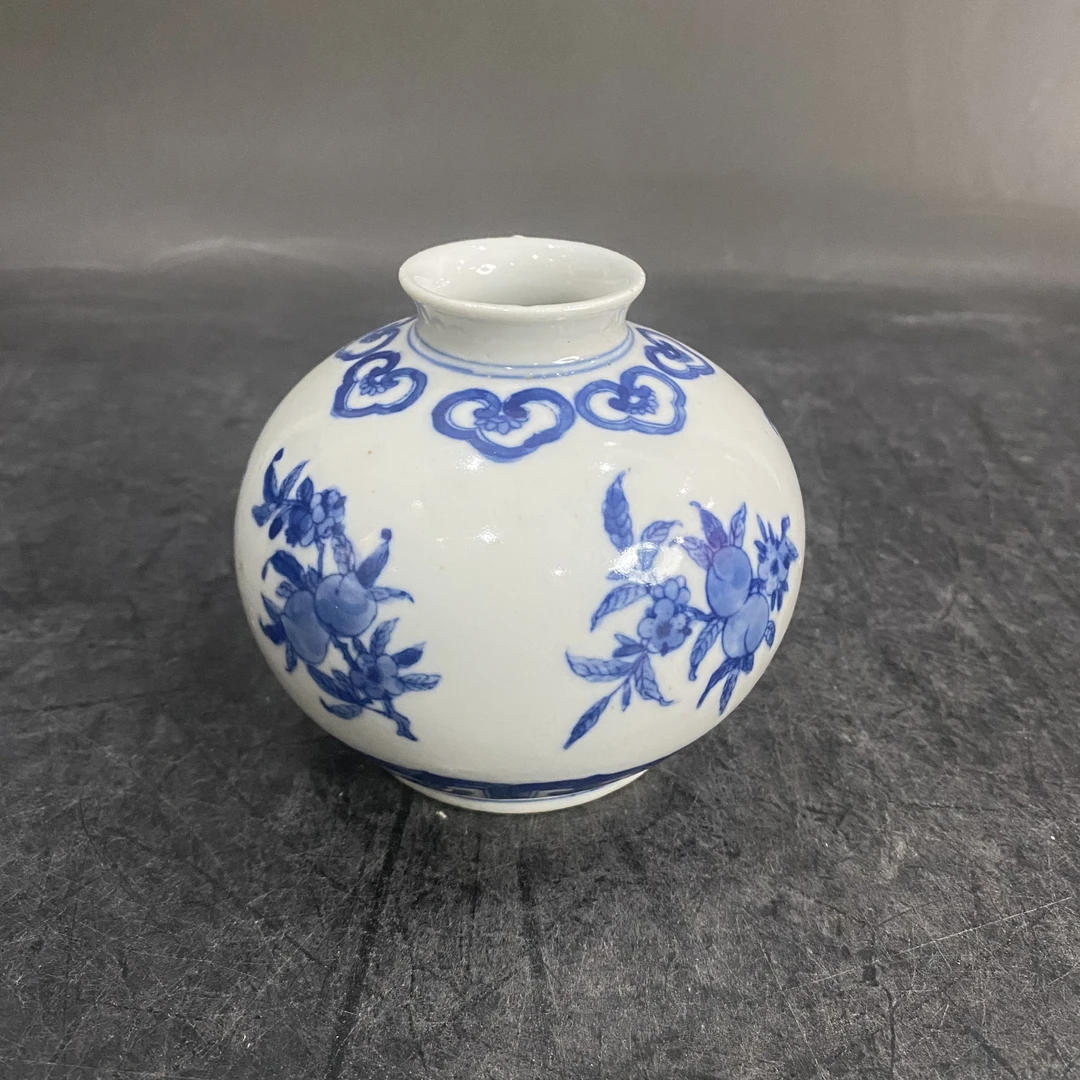 9998 青花花卉苹果尊