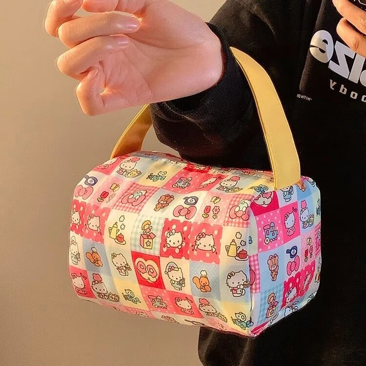 ins高颜值卡通小熊便携化妆洗漱包旅行收纳包大容量立体手提包女