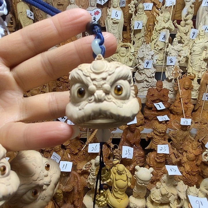 柏木（崖柏）醒狮挂件