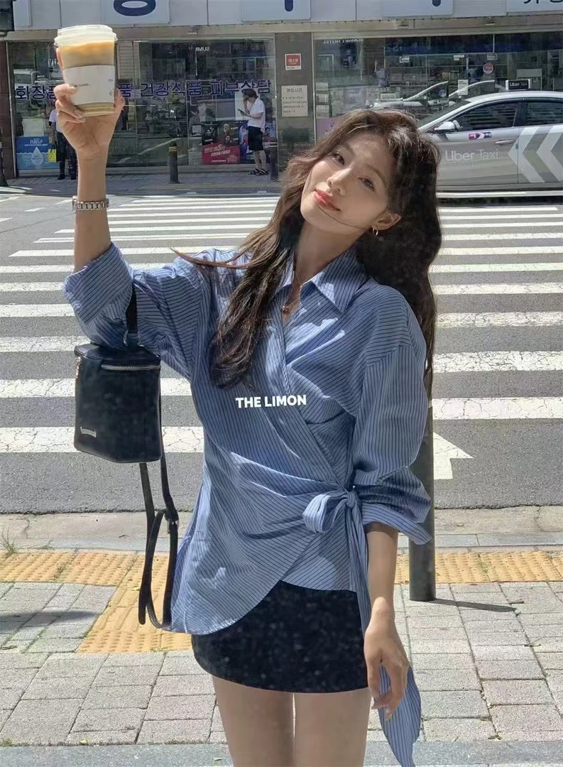 侧边系带收腰交叉小翻领条纹衬衫女独特别致上衣