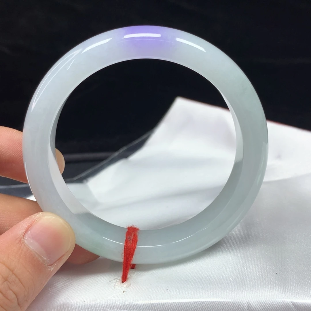 翡翠手镯（圆镯）未镶嵌56.2