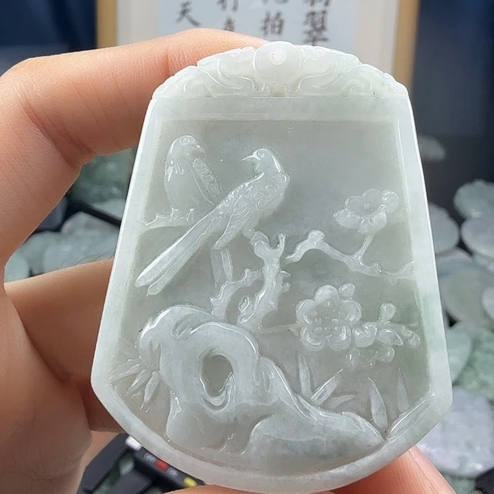 翡翠未镶嵌颈饰翡翠