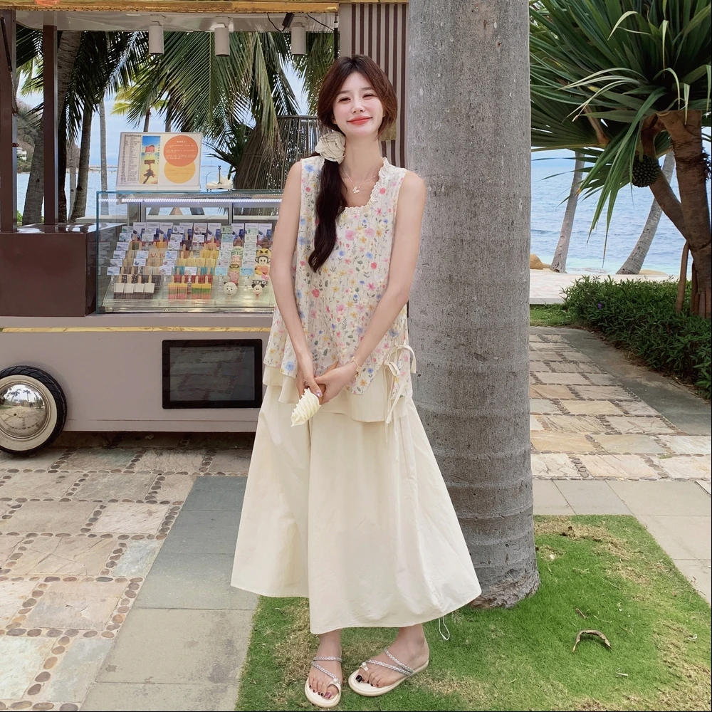 法式绝美多巴胺海岛穿搭2025夏季新款小清新碎花背心半身裙两件套