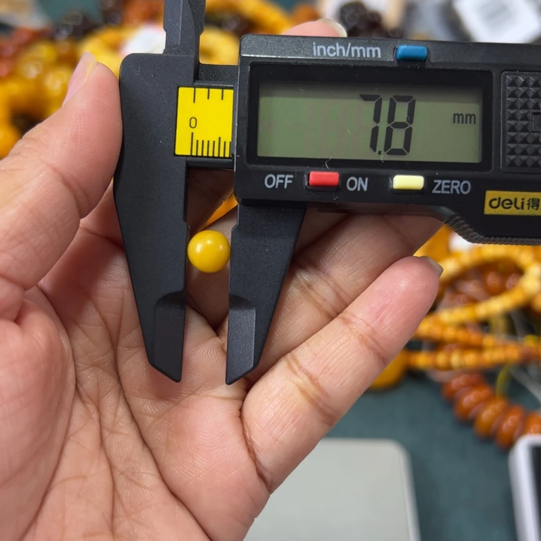 未镶嵌琥珀珠宝奇石253有伤