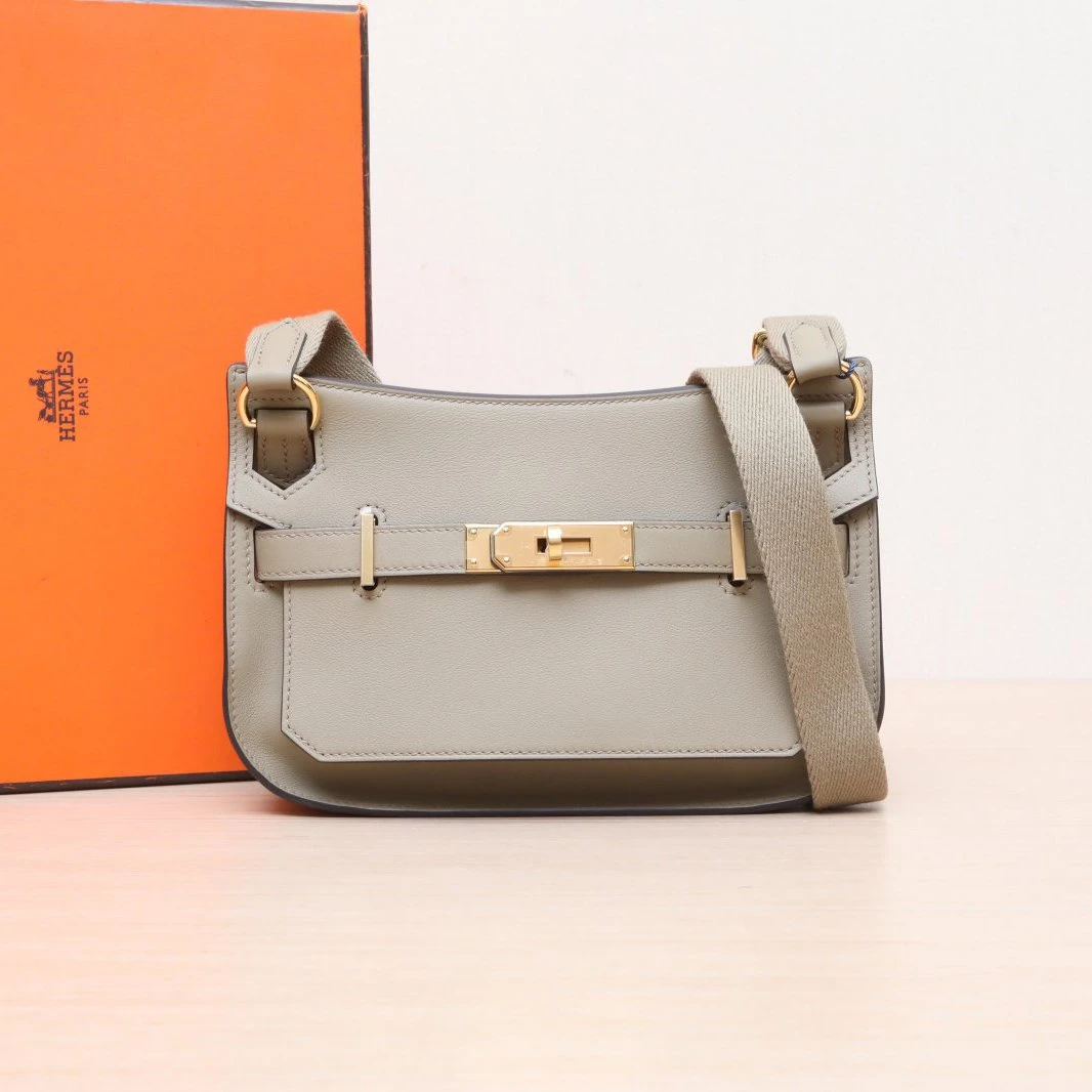 99新 Hermes/爱马仕 小花6枫吉普赛 mini 马尔法米色 W刻 金扣