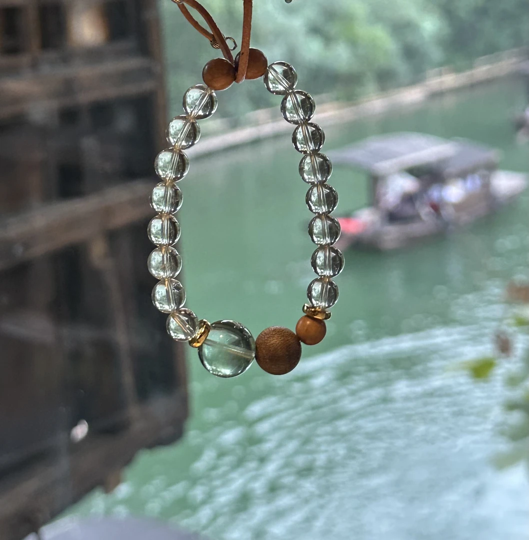 A08《问风》绿水晶925银手串