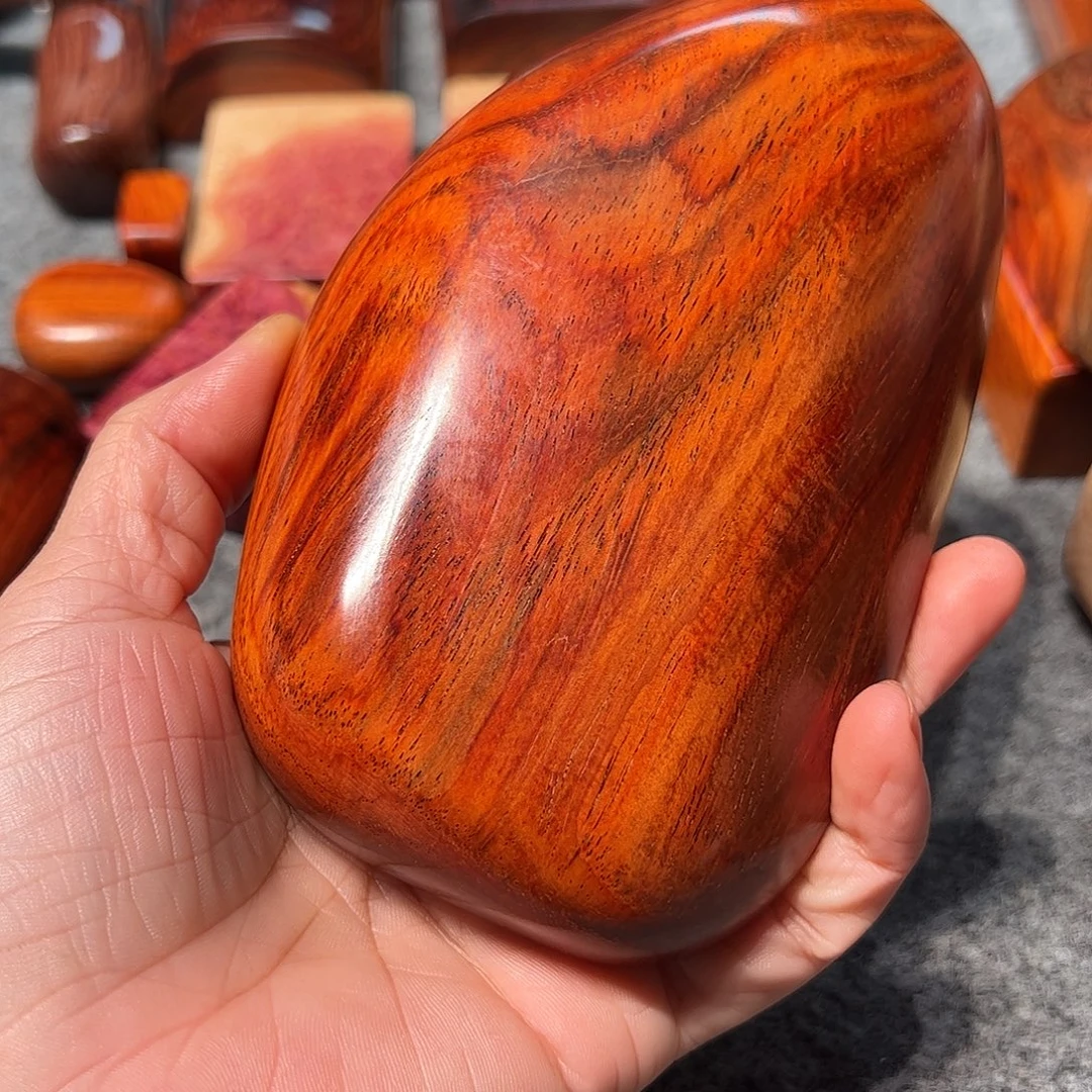 逍***遥交趾黄檀（大红酸枝）