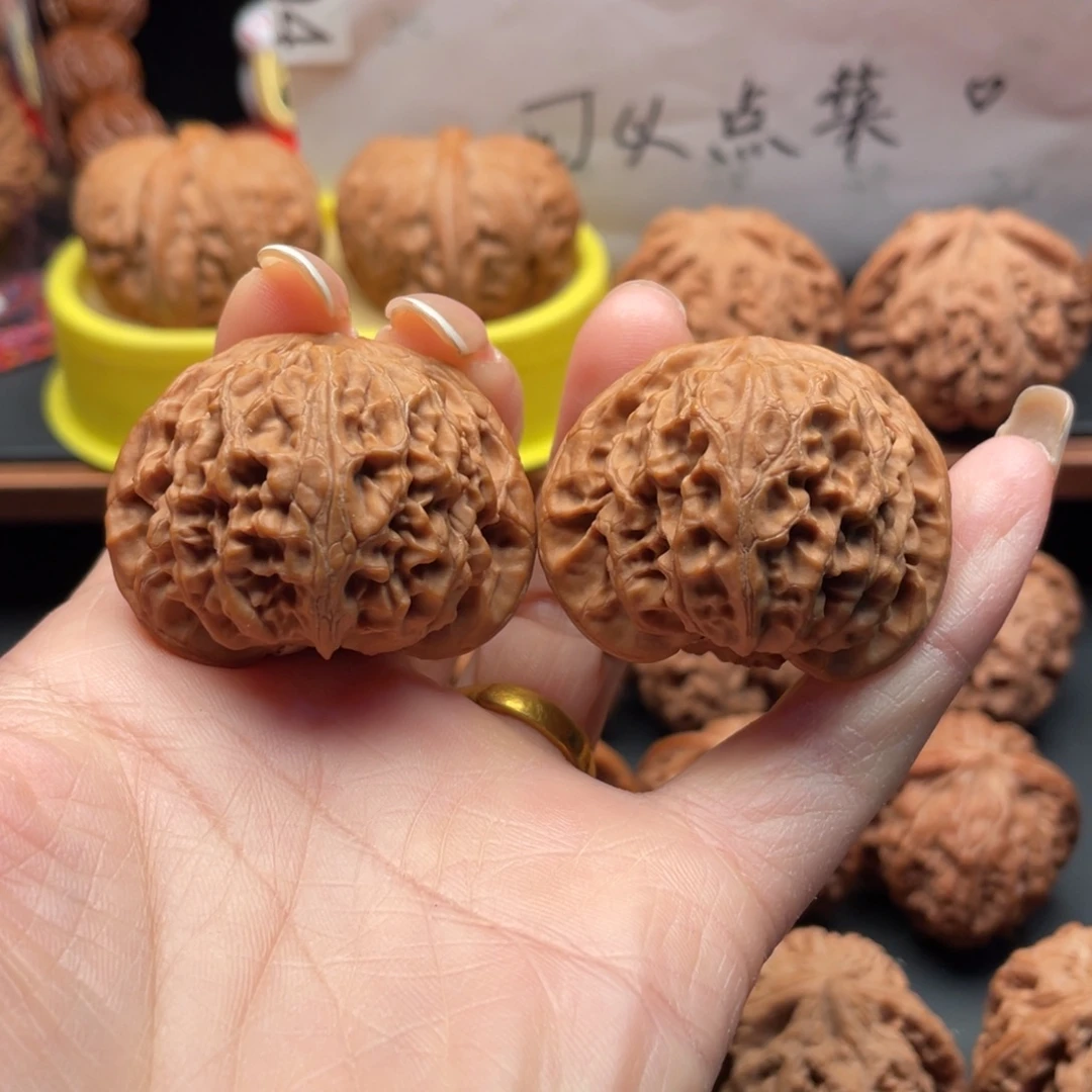 二***g文玩核桃把件宫灯40