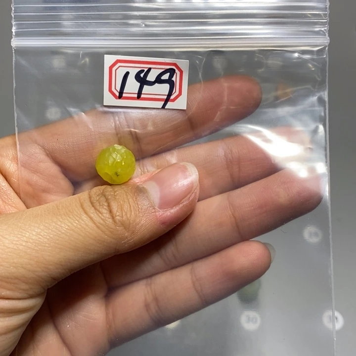 蛇纹石玉颈饰未镶嵌北*