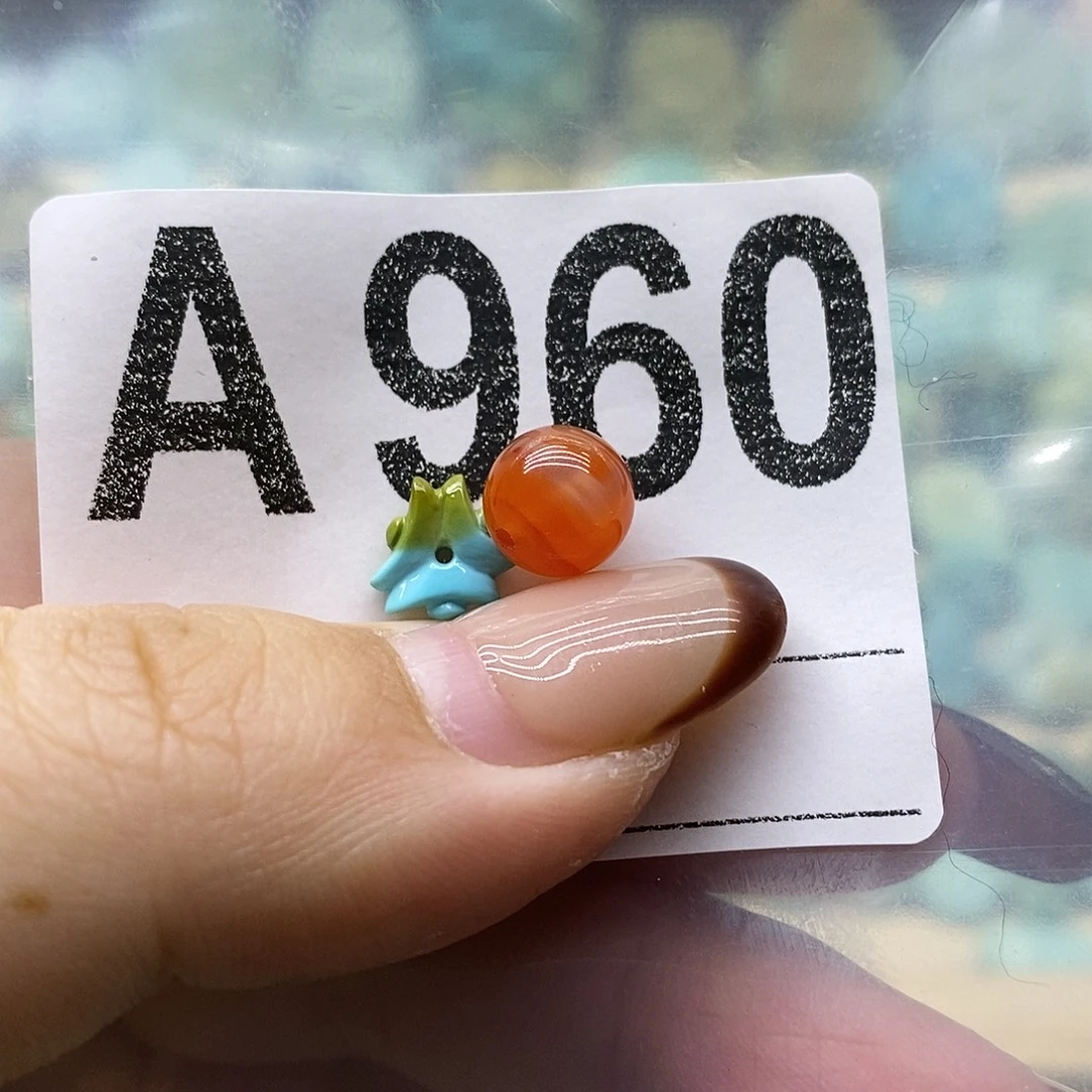 南红玛瑙未镶嵌珠宝奇石