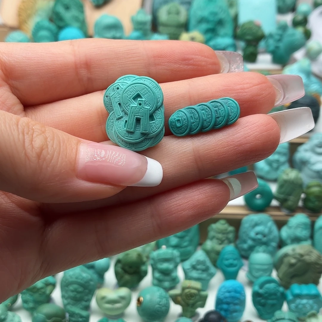 ****大绿松石未镶嵌饰品