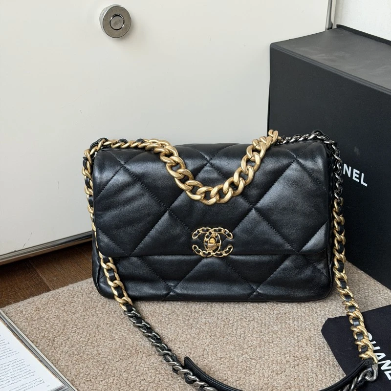 99新 Chanel/香奈儿 定金21A黑金羊皮19bag中号单肩包/54141