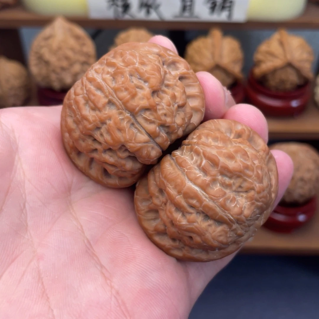 昌***昊吊坠文玩核桃血麒麟41