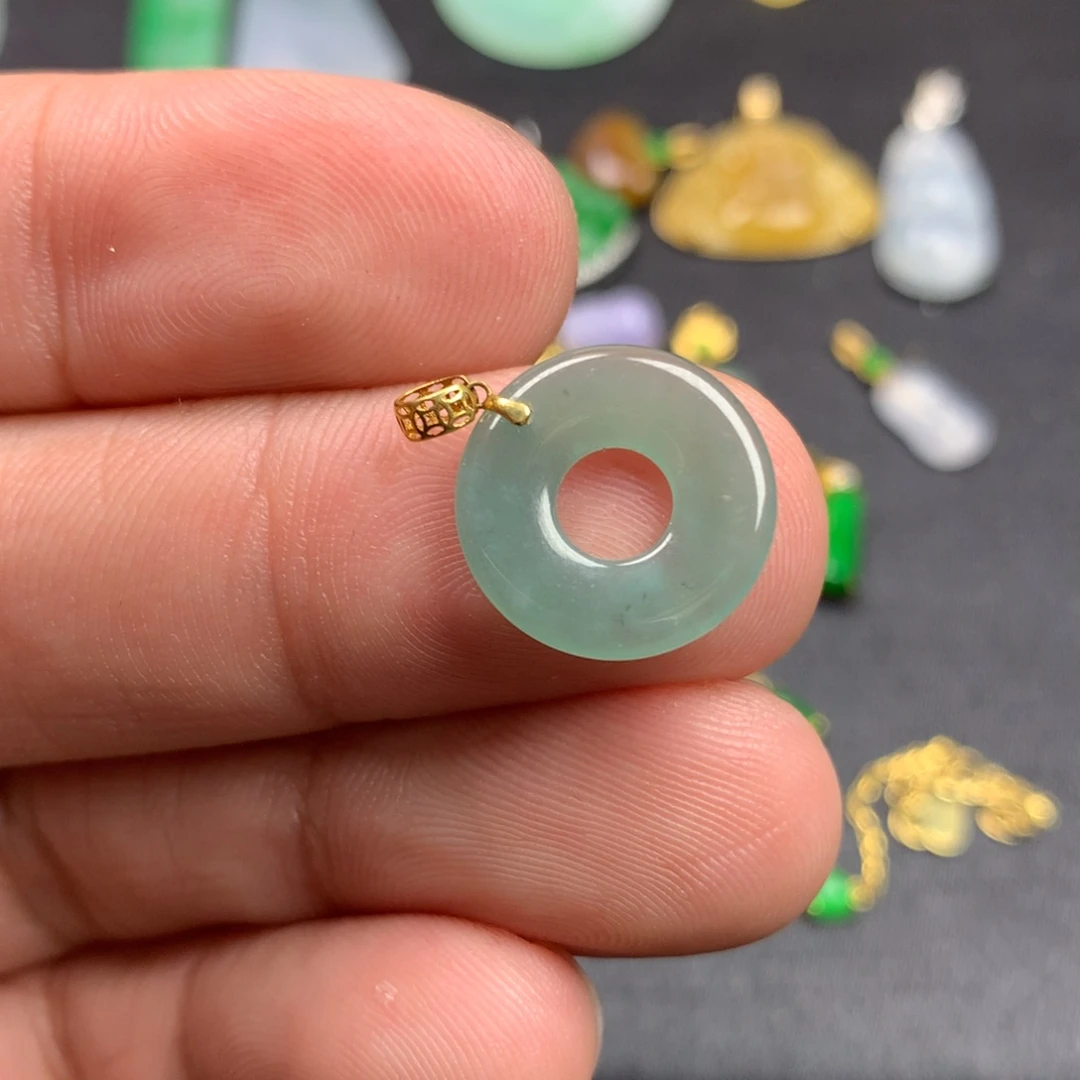 【闪购商品】颈饰18K金镶嵌翡翠翡翠