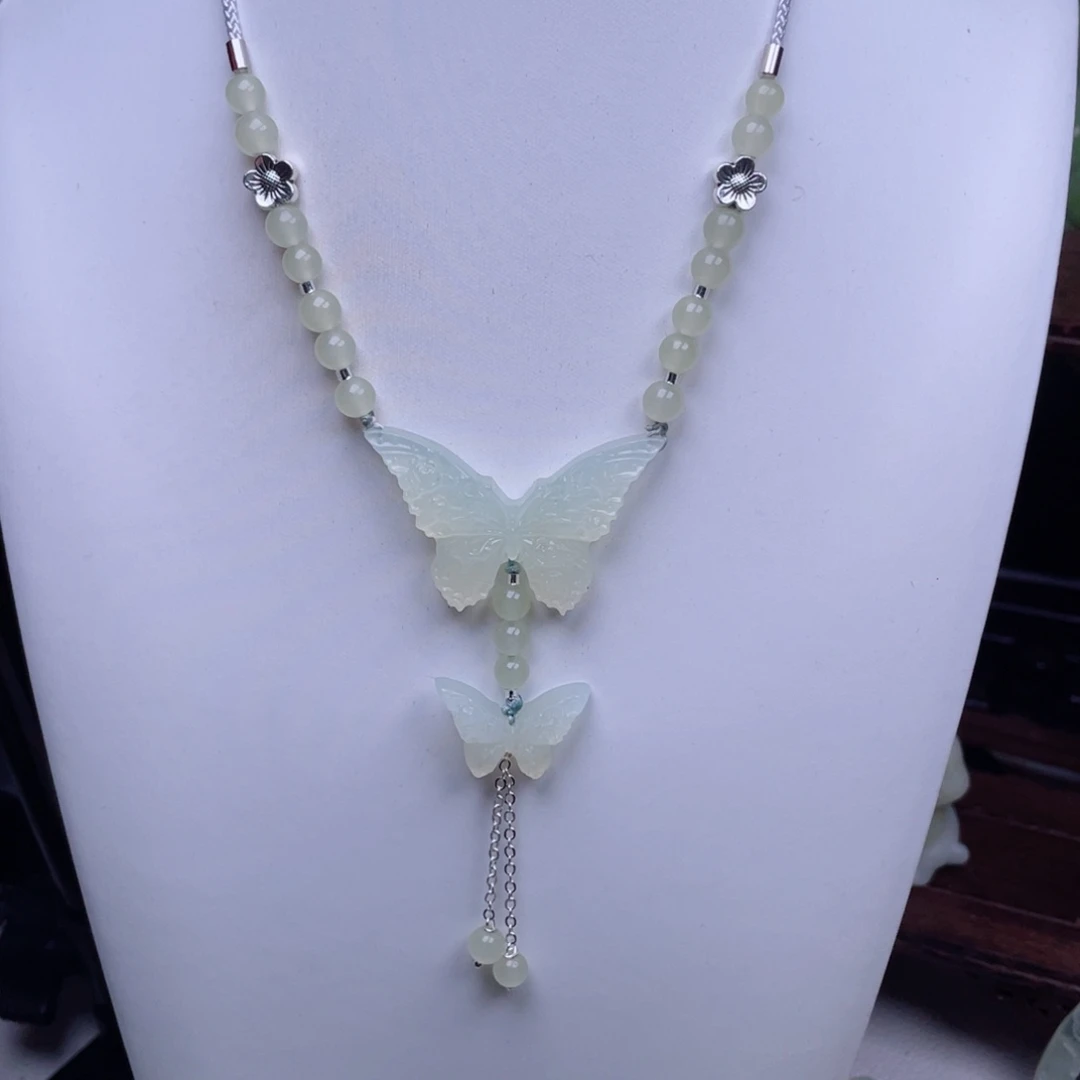 蛇纹石玉颈饰未镶嵌