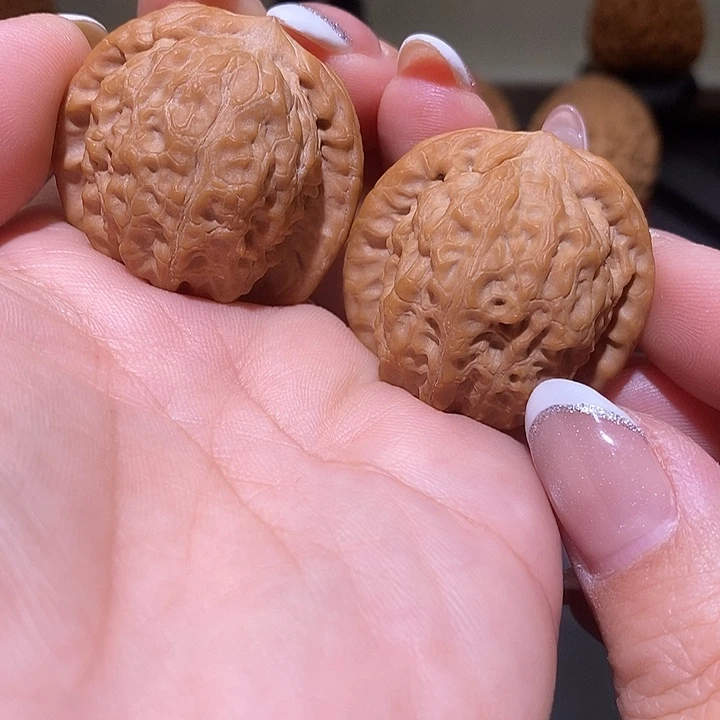 把件文玩核桃36红锦鲤